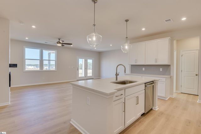 218 Bellflower Lane, Anderson, SC 29625