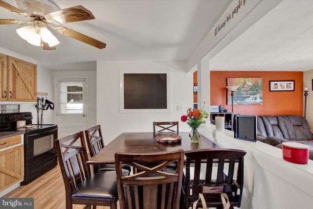 2786 CLEARBROOK BLVD, York, PA 17406
