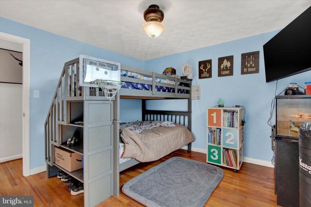 2786 CLEARBROOK BLVD, York, PA 17406