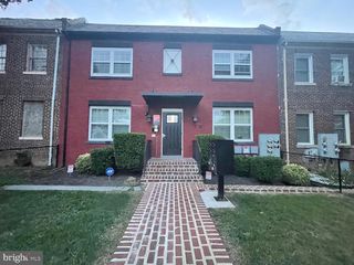 216 21ST ST NE #4, Washington, DC 20002