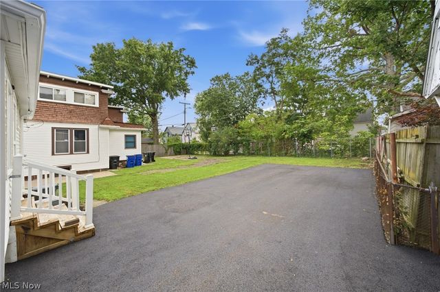 1441 W 114th Street, Cleveland, OH 44102