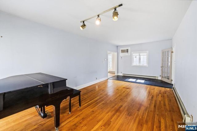 35 Lindley Avenue, Tenafly, NJ 07670