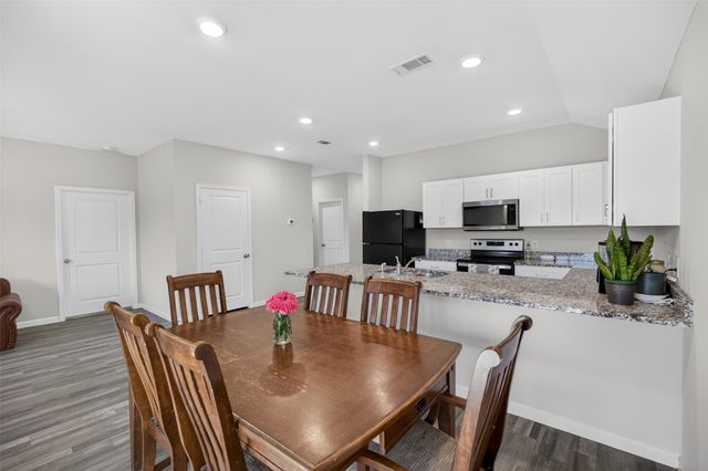 901 E 3rd Street, Springtown, TX 76082