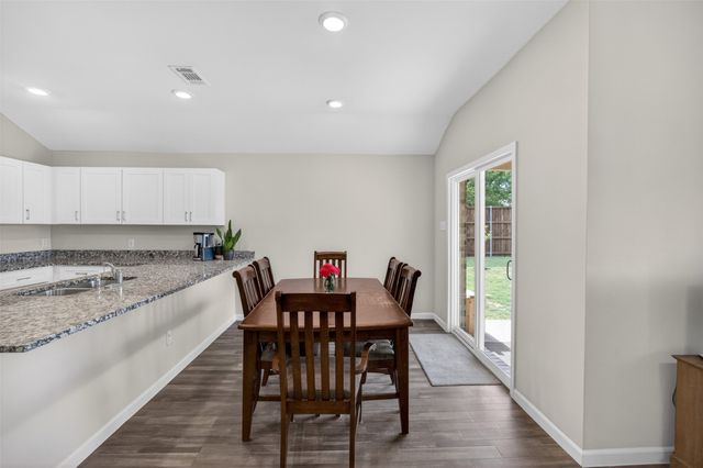 901 E 3rd Street, Springtown, TX 76082