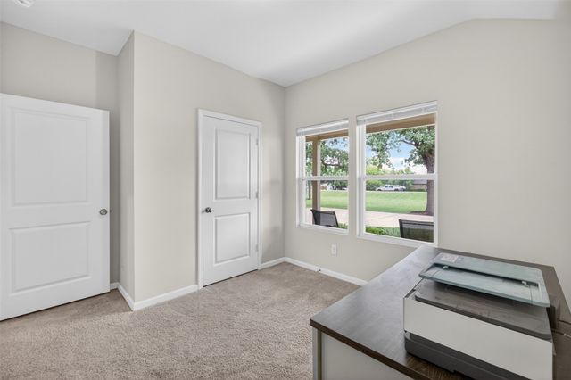 901 E 3rd Street, Springtown, TX 76082