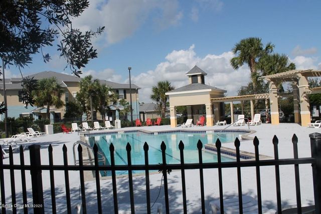 5693 Star Rush Drive 105, Melbourne, FL 32940