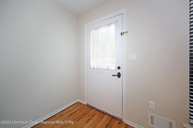321 Spring Street 14, Red Bank, NJ 07701