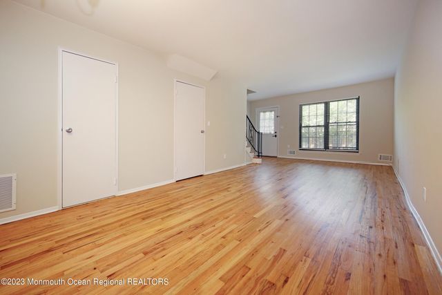 321 Spring Street 14, Red Bank, NJ 07701