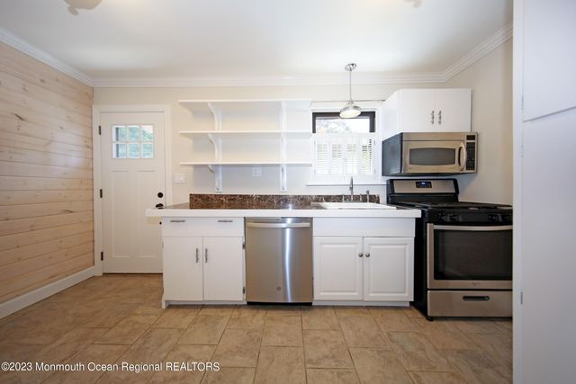 321 Spring Street 14, Red Bank, NJ 07701