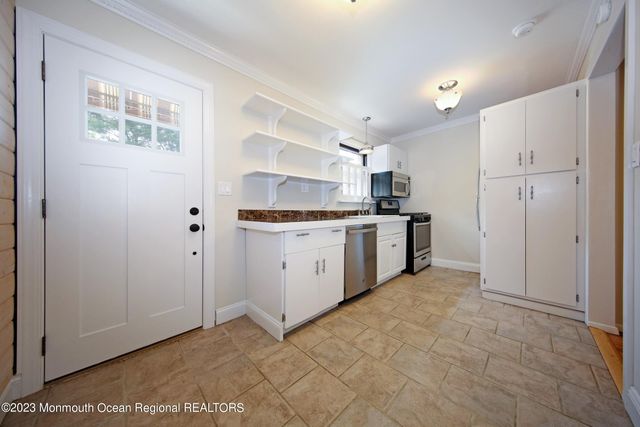 321 Spring Street 14, Red Bank, NJ 07701
