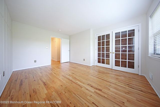 321 Spring Street 14, Red Bank, NJ 07701