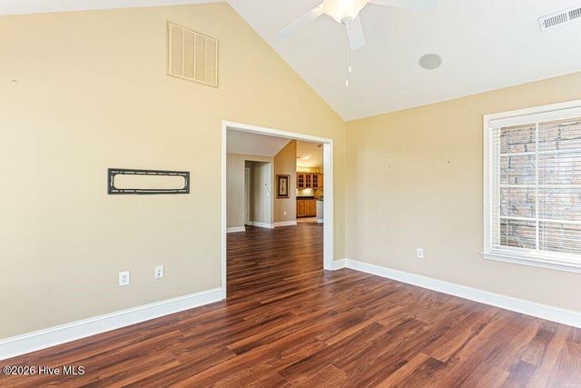 103 E Chelsea Court, Southern Pines, NC 28387