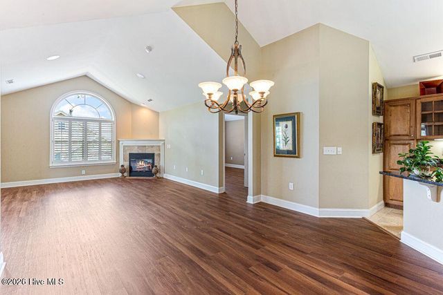 103 E Chelsea Court, Southern Pines, NC 28387