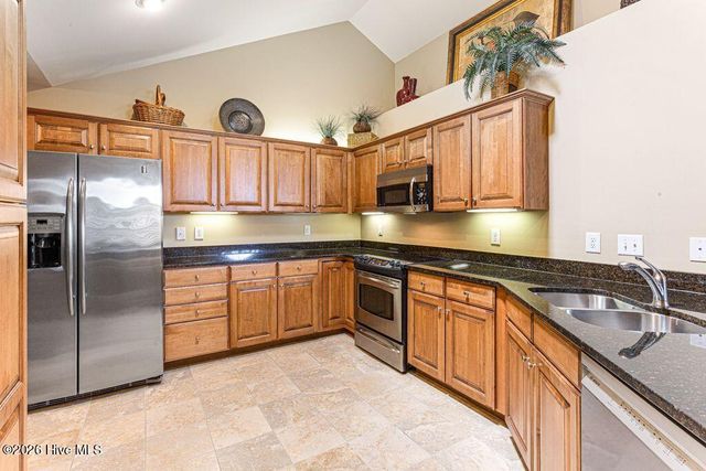 103 E Chelsea Court, Southern Pines, NC 28387