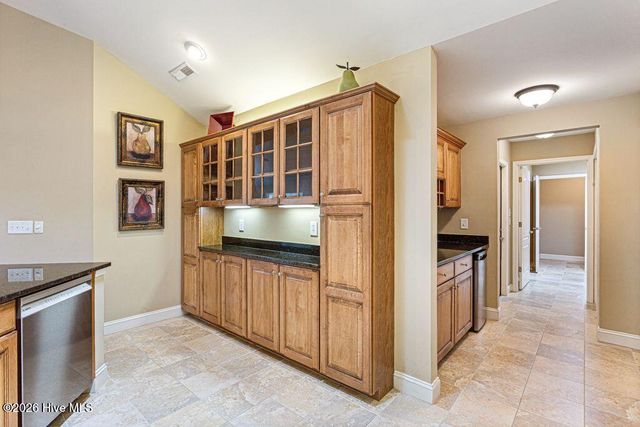 103 E Chelsea Court, Southern Pines, NC 28387