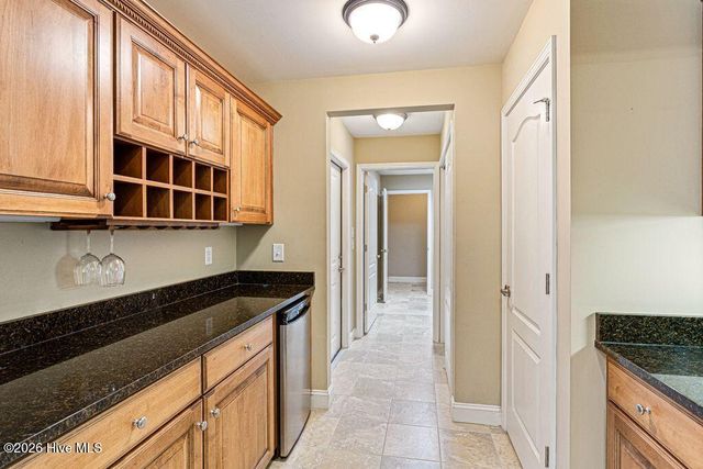 103 E Chelsea Court, Southern Pines, NC 28387