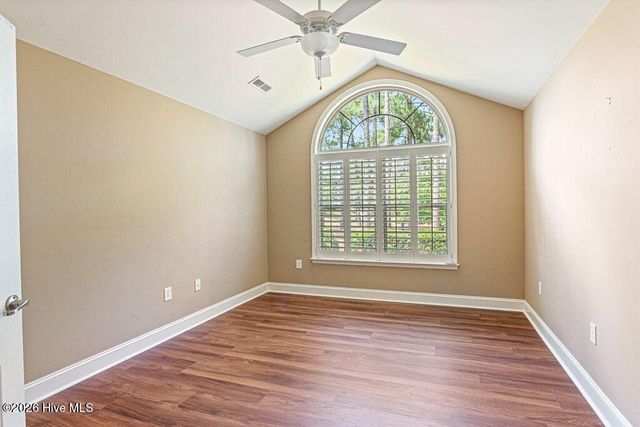 103 E Chelsea Court, Southern Pines, NC 28387