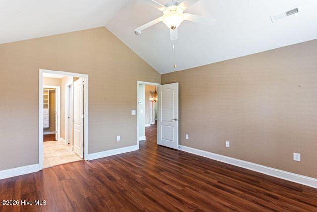 103 E Chelsea Court, Southern Pines, NC 28387