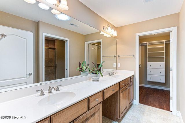 103 E Chelsea Court, Southern Pines, NC 28387