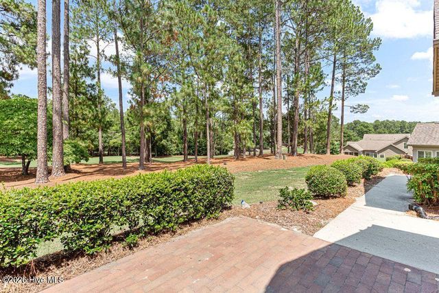 103 E Chelsea Court, Southern Pines, NC 28387