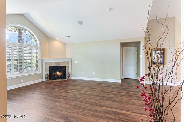 103 E Chelsea Court, Southern Pines, NC 28387