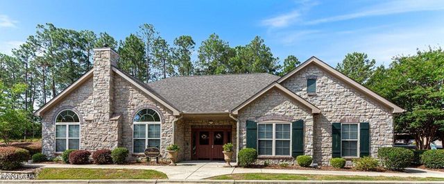 103 E Chelsea Court, Southern Pines, NC 28387