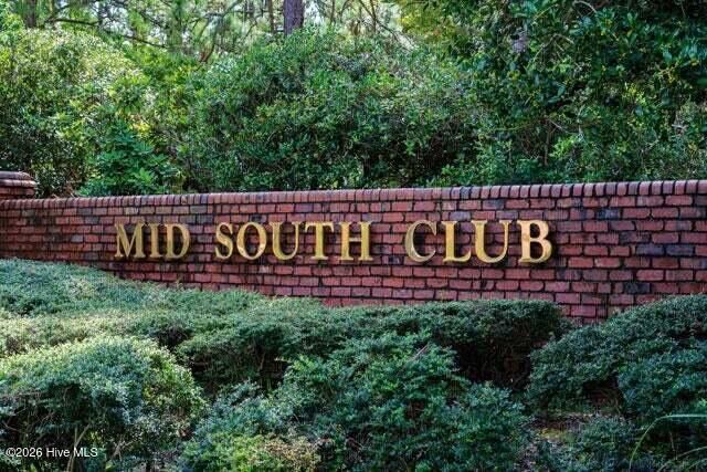 103 E Chelsea Court, Southern Pines, NC 28387