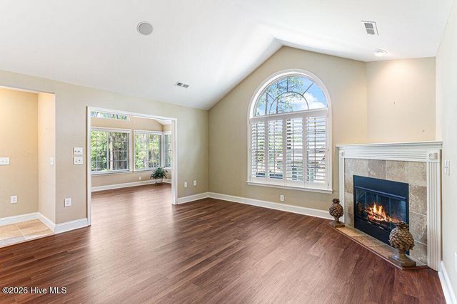 103 E Chelsea Court, Southern Pines, NC 28387