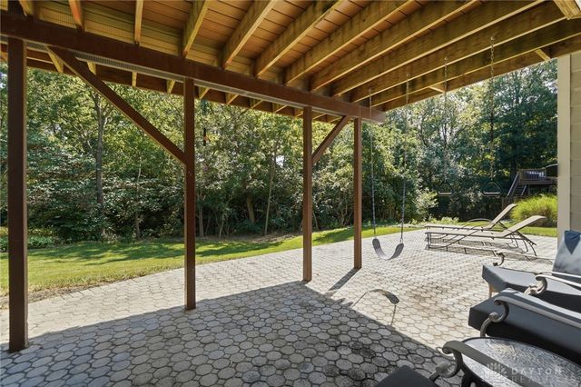 125 Blackford Drive, Springboro, OH 45066