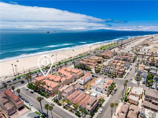 2000 Pacific Coast Hwy 108, Huntington Beach, CA 92648