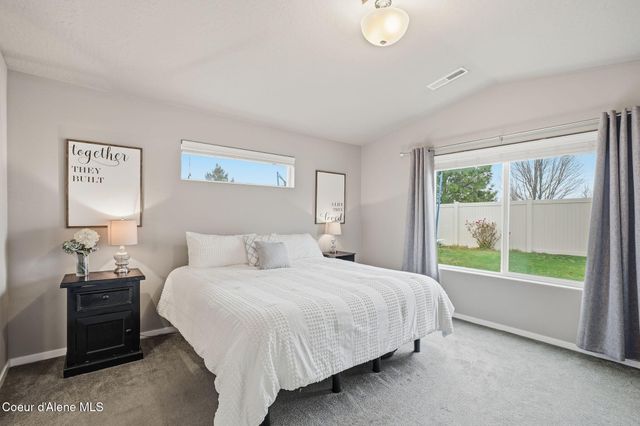 2000 N OAKLAND ST, Liberty Lake, WA 99019