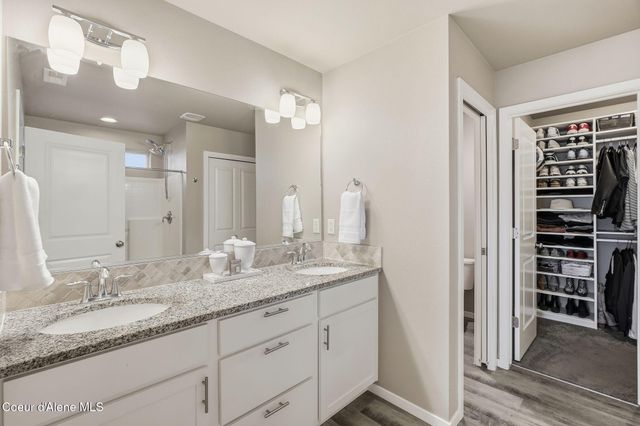 2000 N OAKLAND ST, Liberty Lake, WA 99019