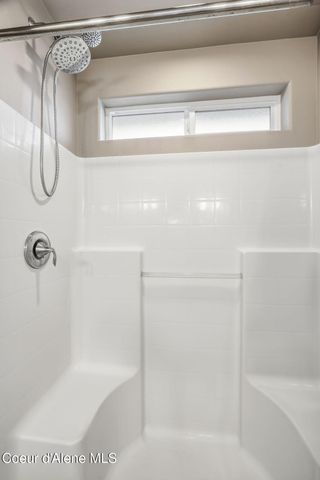 2000 N OAKLAND ST, Liberty Lake, WA 99019