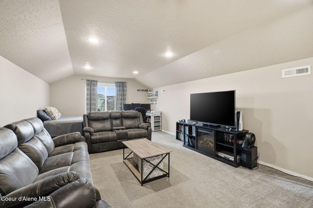 2000 N OAKLAND ST, Liberty Lake, WA 99019