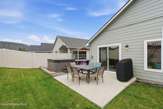 2000 N OAKLAND ST, Liberty Lake, WA 99019