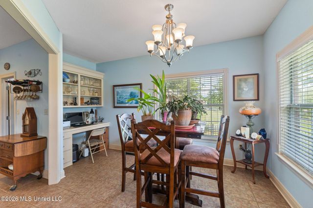 25 Lakeland Circle, Petal, MS 39465
