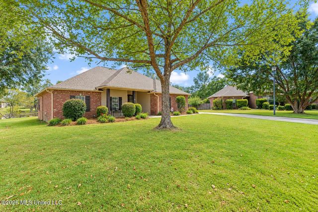25 Lakeland Circle, Petal, MS 39465