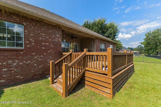 25 Lakeland Circle, Petal, MS 39465