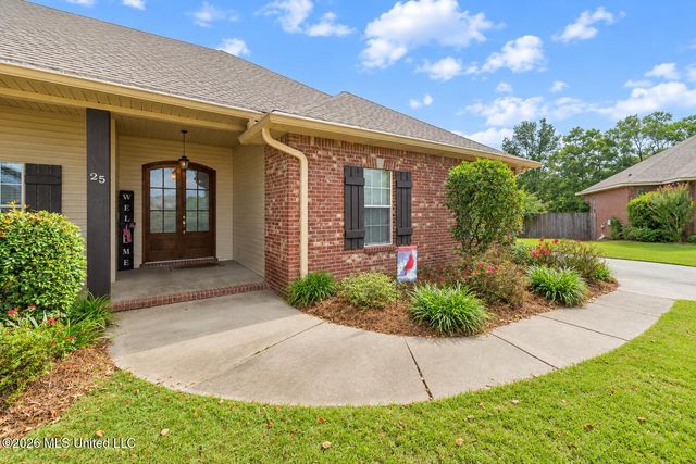 25 Lakeland Circle, Petal, MS 39465