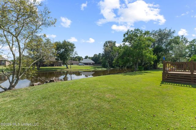 25 Lakeland Circle, Petal, MS 39465