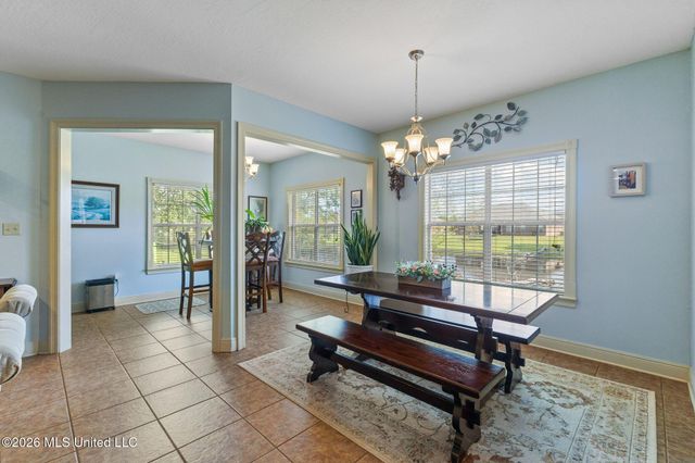 25 Lakeland Circle, Petal, MS 39465
