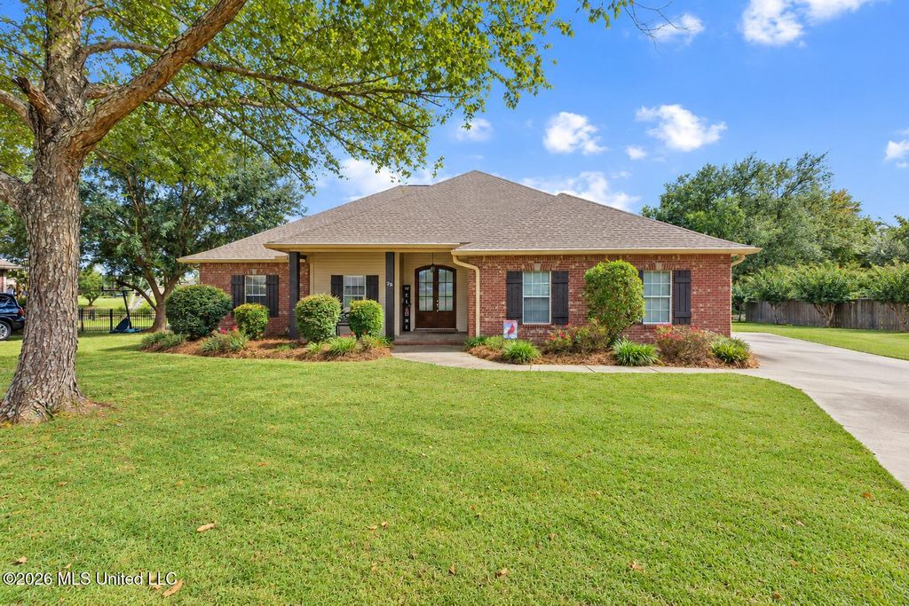 25 Lakeland Circle, Petal, MS 39465