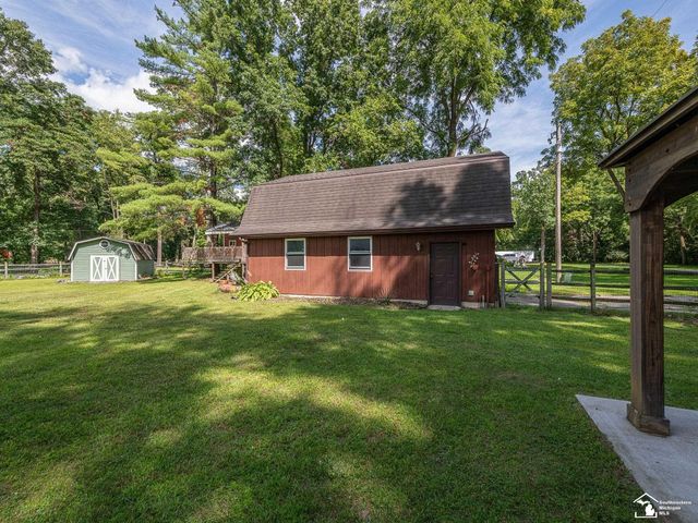 11650 Wells Road, Petersburg, MI 49270