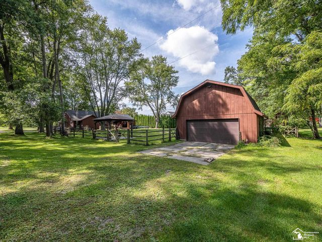 11650 Wells Road, Petersburg, MI 49270