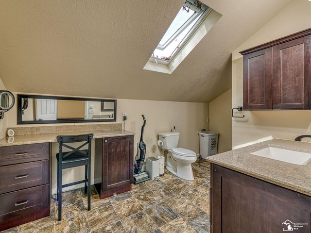 11650 Wells Road, Petersburg, MI 49270