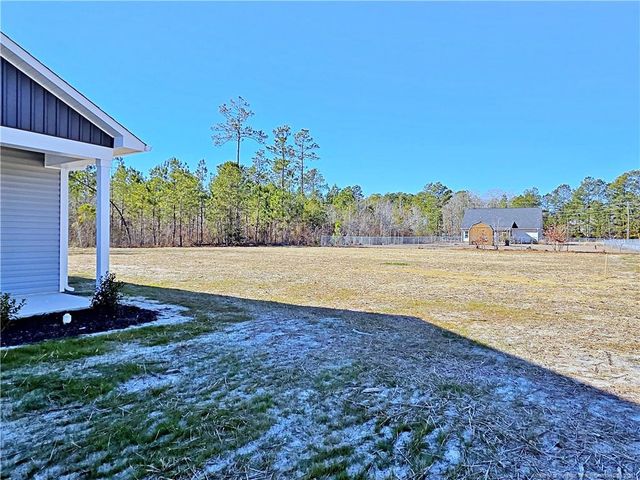 174 Woodcrest Jones Drive, Raeford, NC 28376