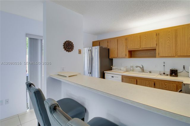 825 Center St 14B, Jupiter, FL 33458