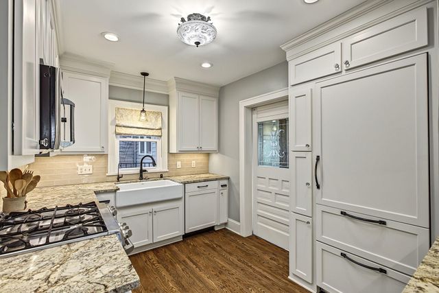 680 Chippewa Avenue, Saint Paul, MN 55107