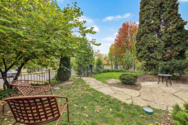680 Chippewa Avenue, Saint Paul, MN 55107
