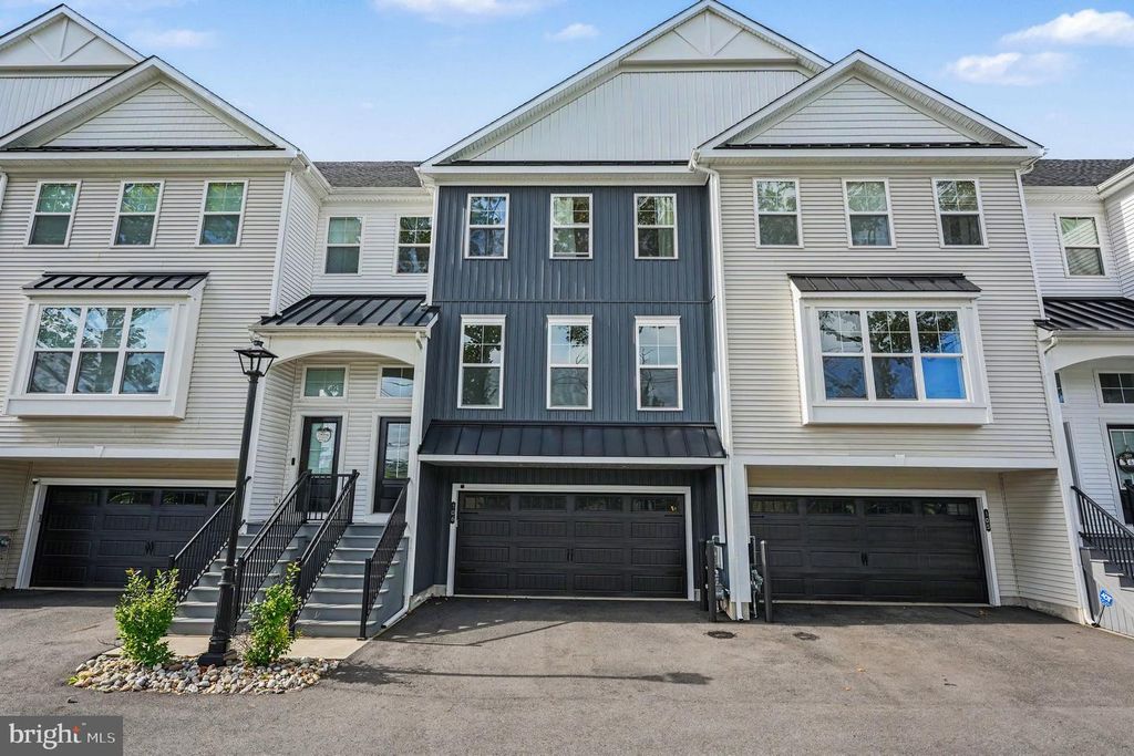 4446 SKIPPACK PIKE #106, SCHWENKSVILLE, PA 19473 — exterior